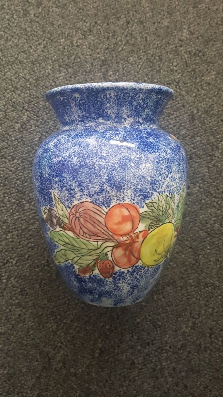 Vasen & Gefässe: Dekorative Vase Höhe 18cm – Gebraucht aus Schöfflisdorf von CrRG21 1