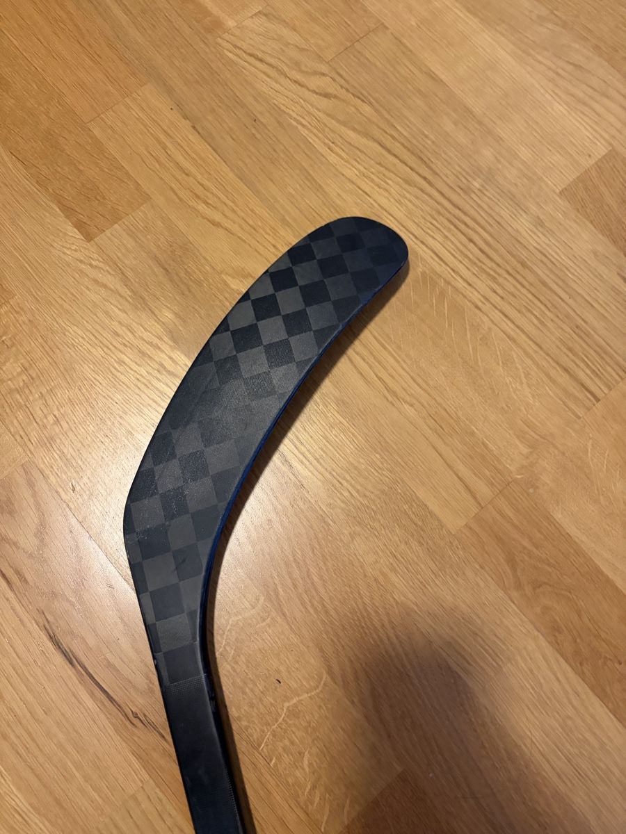 Ccm Bastoni & Pale: CCM Ribcor Trigger Unleashed Eishockeystock P29 75 Flex L – Nuovo (secondo la descrizione) da Aarberg venduto da qr-cards23 7