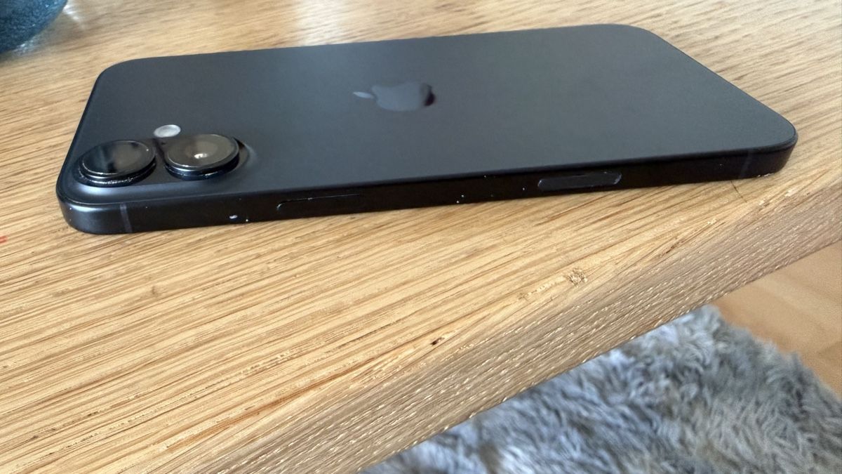 Apple Portables: iPhone 16 Plus, Black, 128GB – D'occasion à Glattbrugg par M2DAZ 2