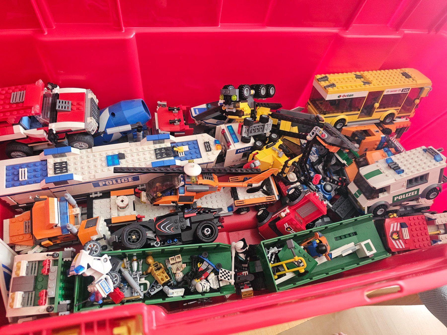 Lego Spielzeuge: 2 Lego Boxen mit diversen Serien – Gebraucht aus Boll von mcsaendy 8