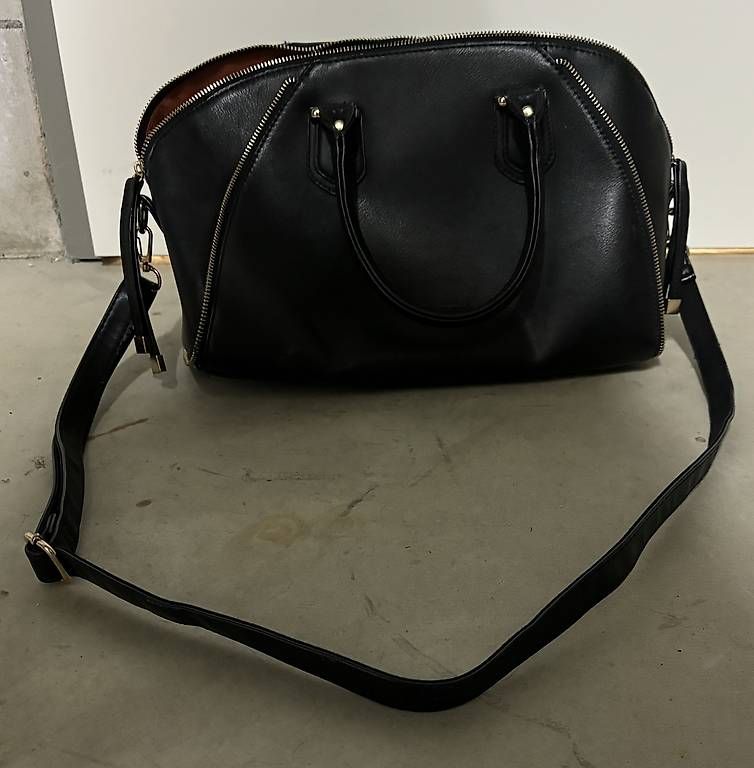 Taschen für Damen: Tasche – Gebraucht aus Zofingen von Zysset_M
