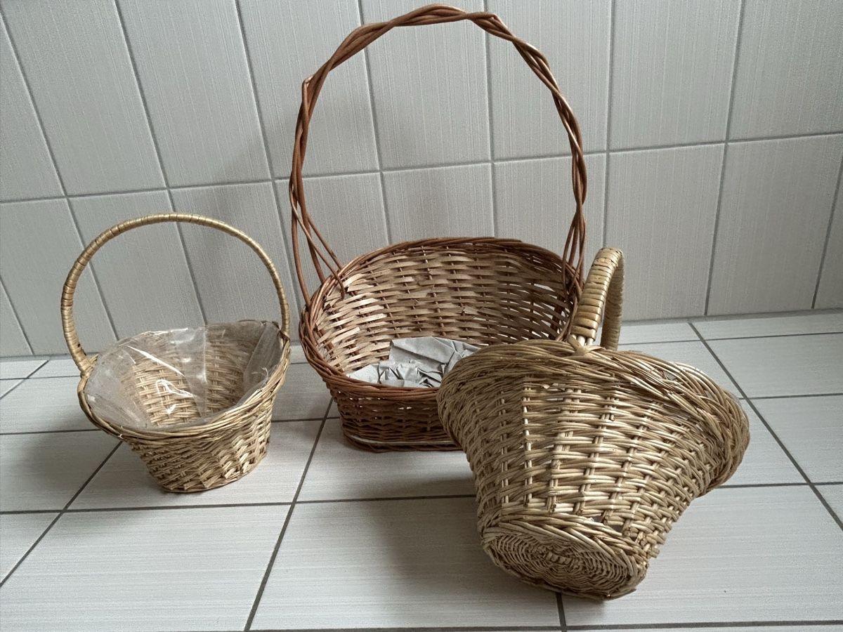 Sonstiges für Haushalt & Wohnen: 3 Körbe Weide Dekokorb Blumenkorb versch. Groessen  – Gebraucht aus Arth von Vrecam51 1