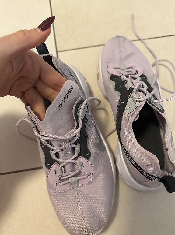 Nike Scarpe da donna: Nike Renew Sneakers 37.5 – Usato da Thalwil venduto da giulia123_ 1