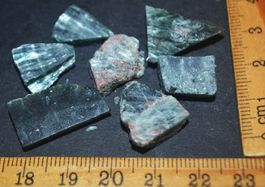 Mineralien Set L-3144 – Roher Seraphinit 7 Stück