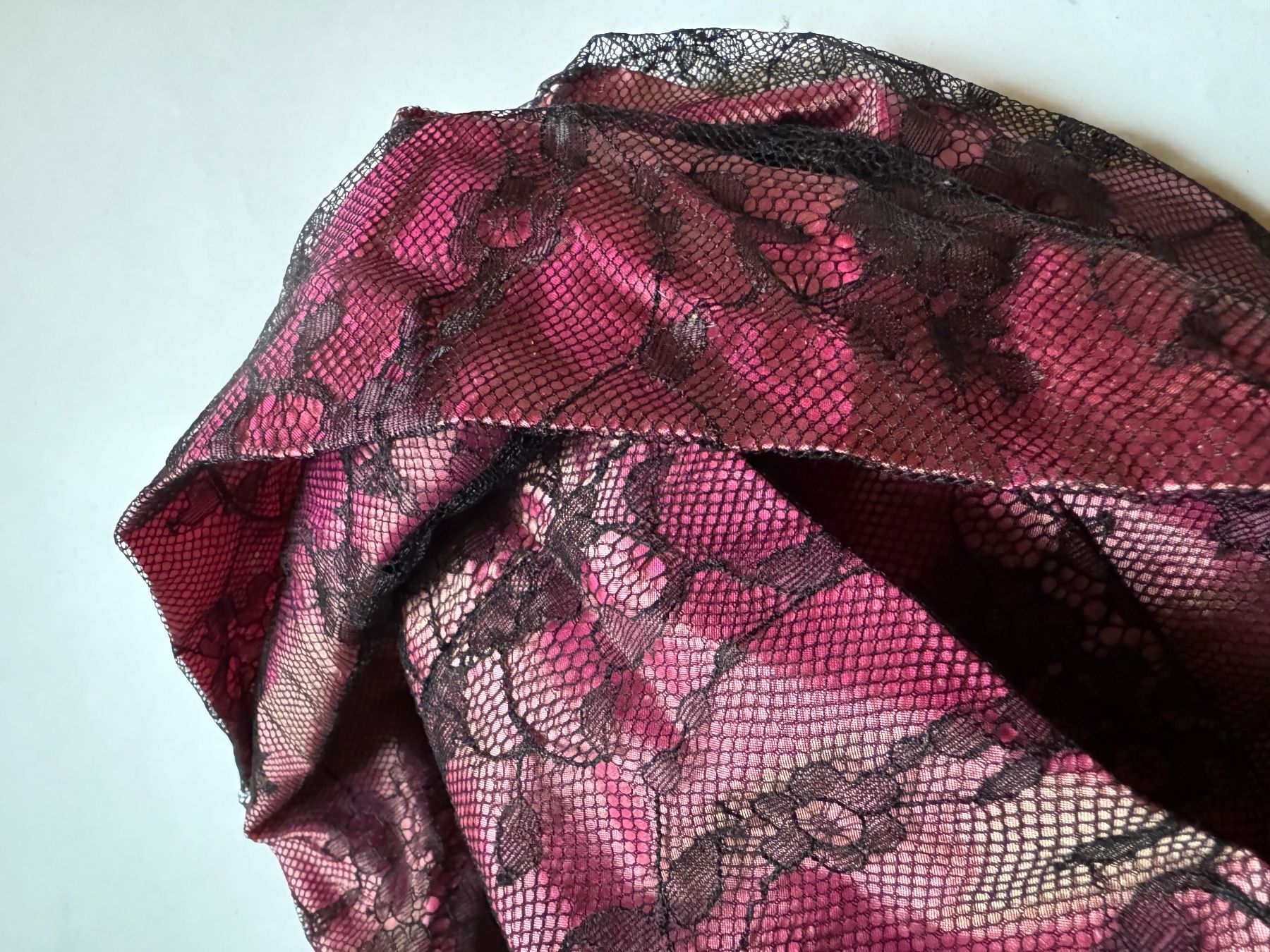 Foulard & Sciarpe: Tour du cou soie et dentelle – Nuovo e nell'imballaggio originale da Arnex-sur-Orbe venduto da cameleonfringant 2