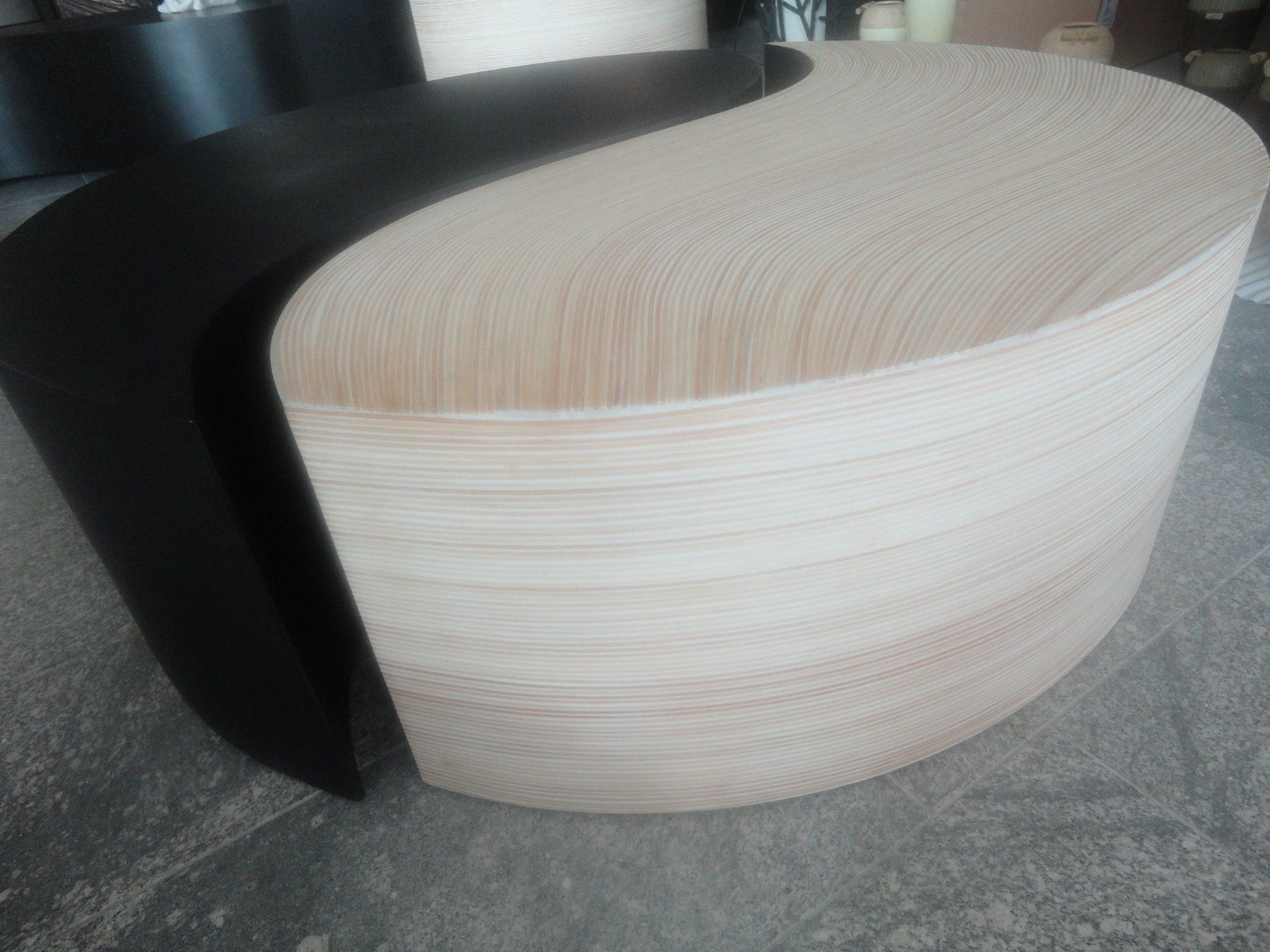Tavoli: Lounge Tisch Yin Yang – Nuovo e nell'imballaggio originale da Wetzikon ZH venduto da Alpari 2
