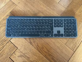 Logitech MX Keys