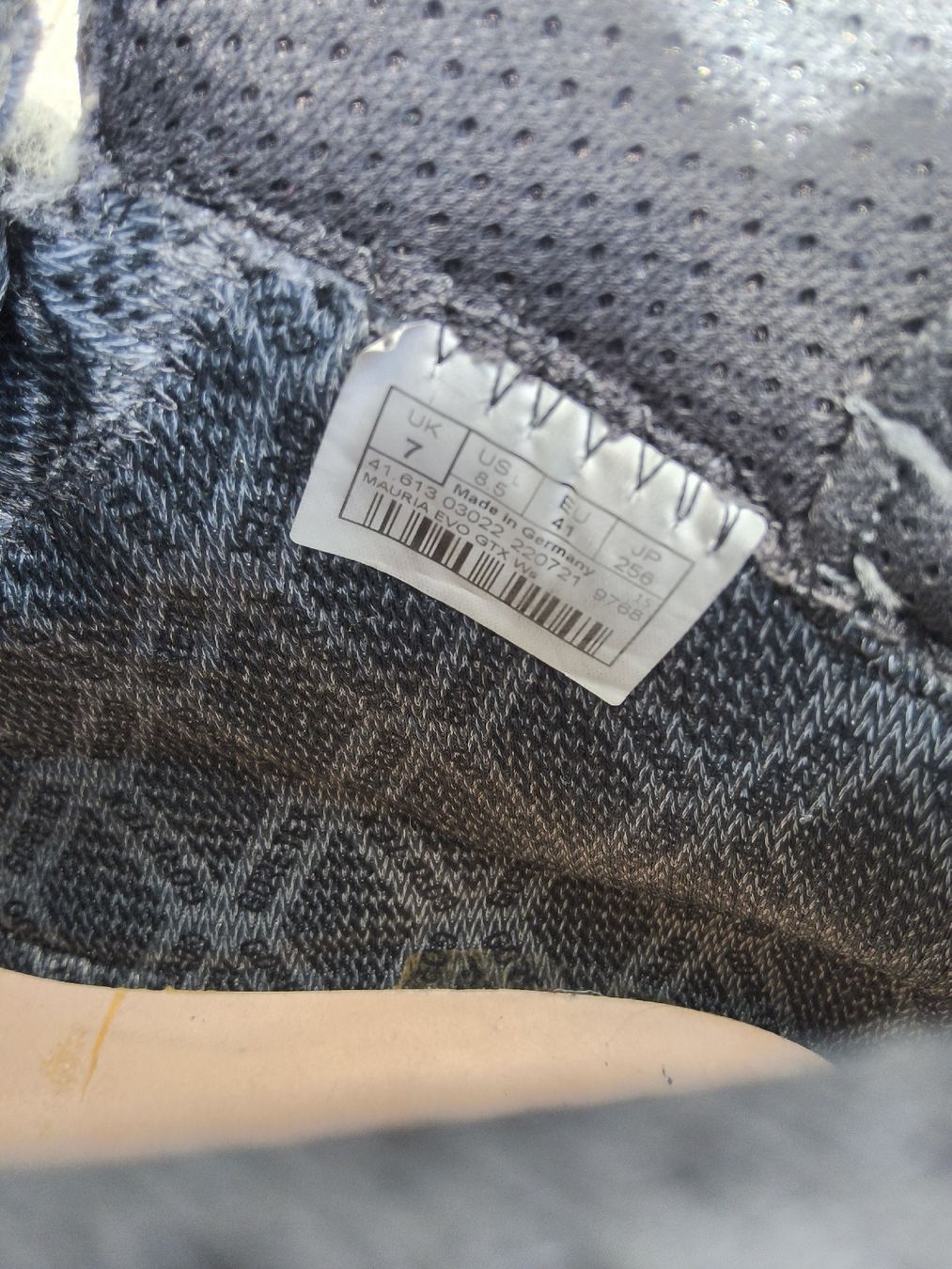 Lowa Scarpe da donna: Lowa Damenwanderschuh 41 – Usato da Bassersdorf venduto da AndKur 3