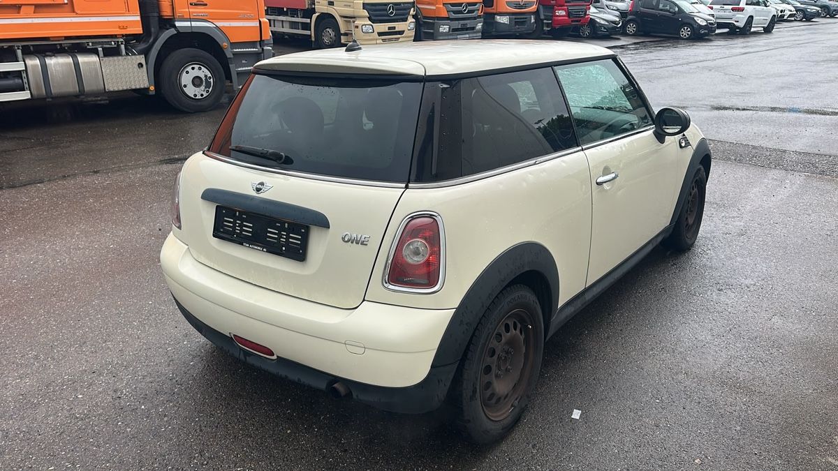 Mini Autos: Mini One 1.4  – D'occasion à Gals par aya_p7pd 5