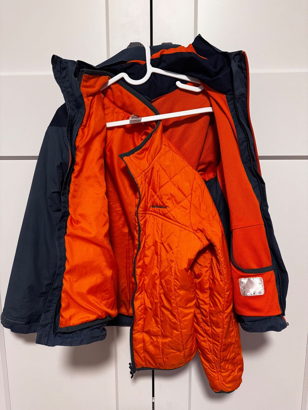 Decathlon Giacche & Cappotti: 2 Jugendliche Winterjacken Gr. 133-140 – Usato da Zürich venduto da iry_9mbn 4