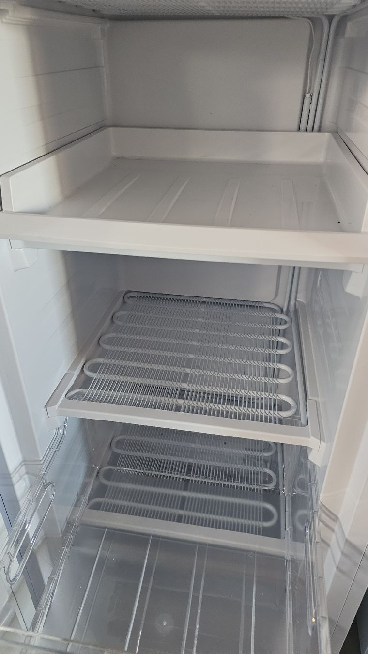 Congelatori: Prima Vista Tiefkühler 168L – Usato da Hörhausen venduto da Dzinecker 3