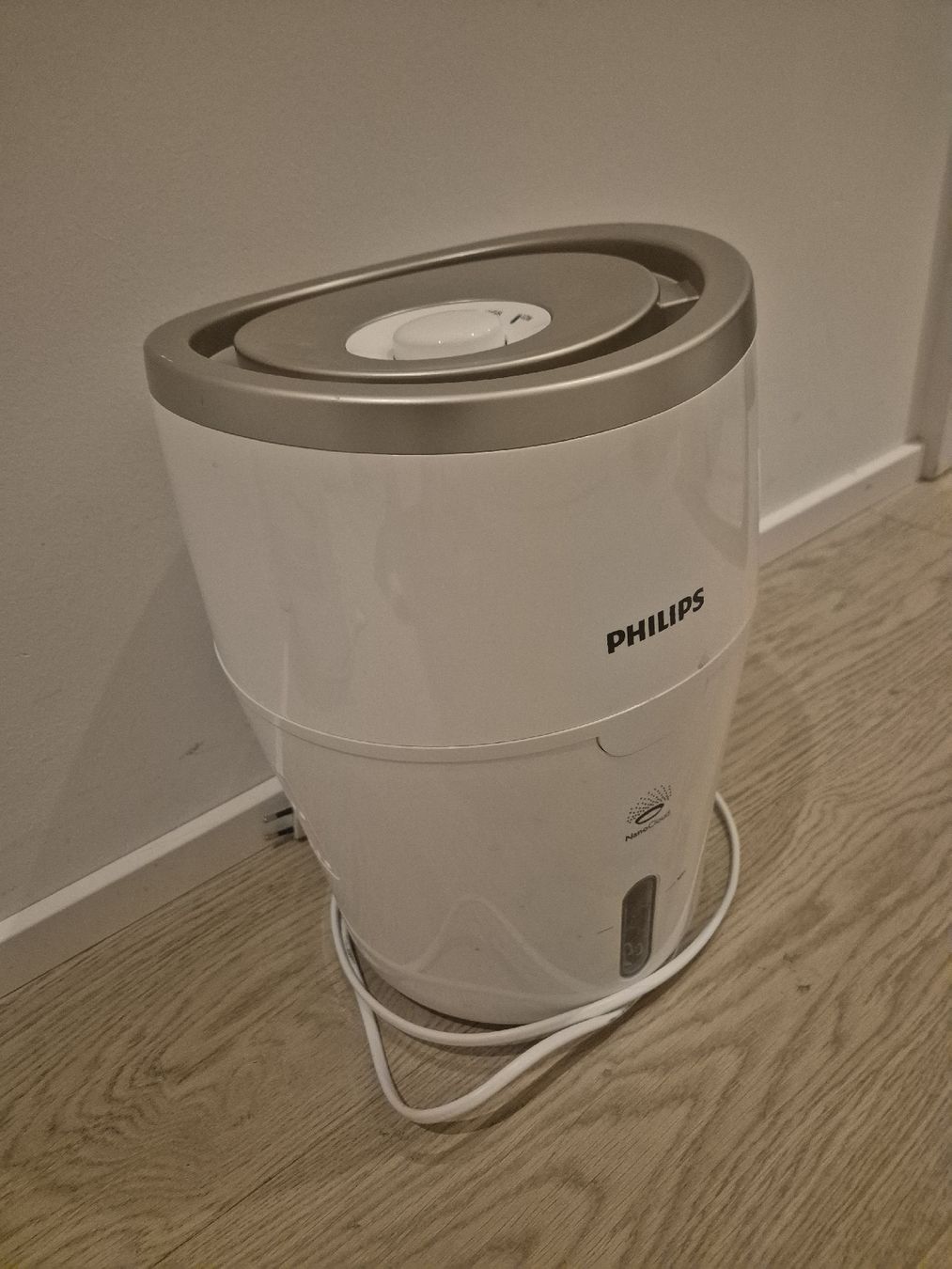 Philips Luftentfeuchter: Philips Nanocloud dehumidifier  – Gebraucht aus Thalwil von tristanjmoore 2