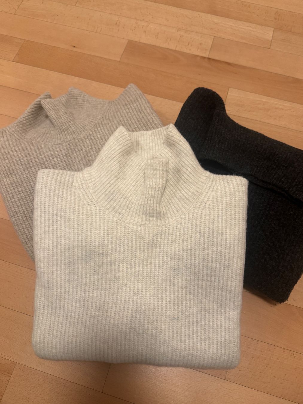 Maglioni & Felpe: Uniqlo Pullovers (3er Pack) – Usato da Zürich venduto da catemiranda