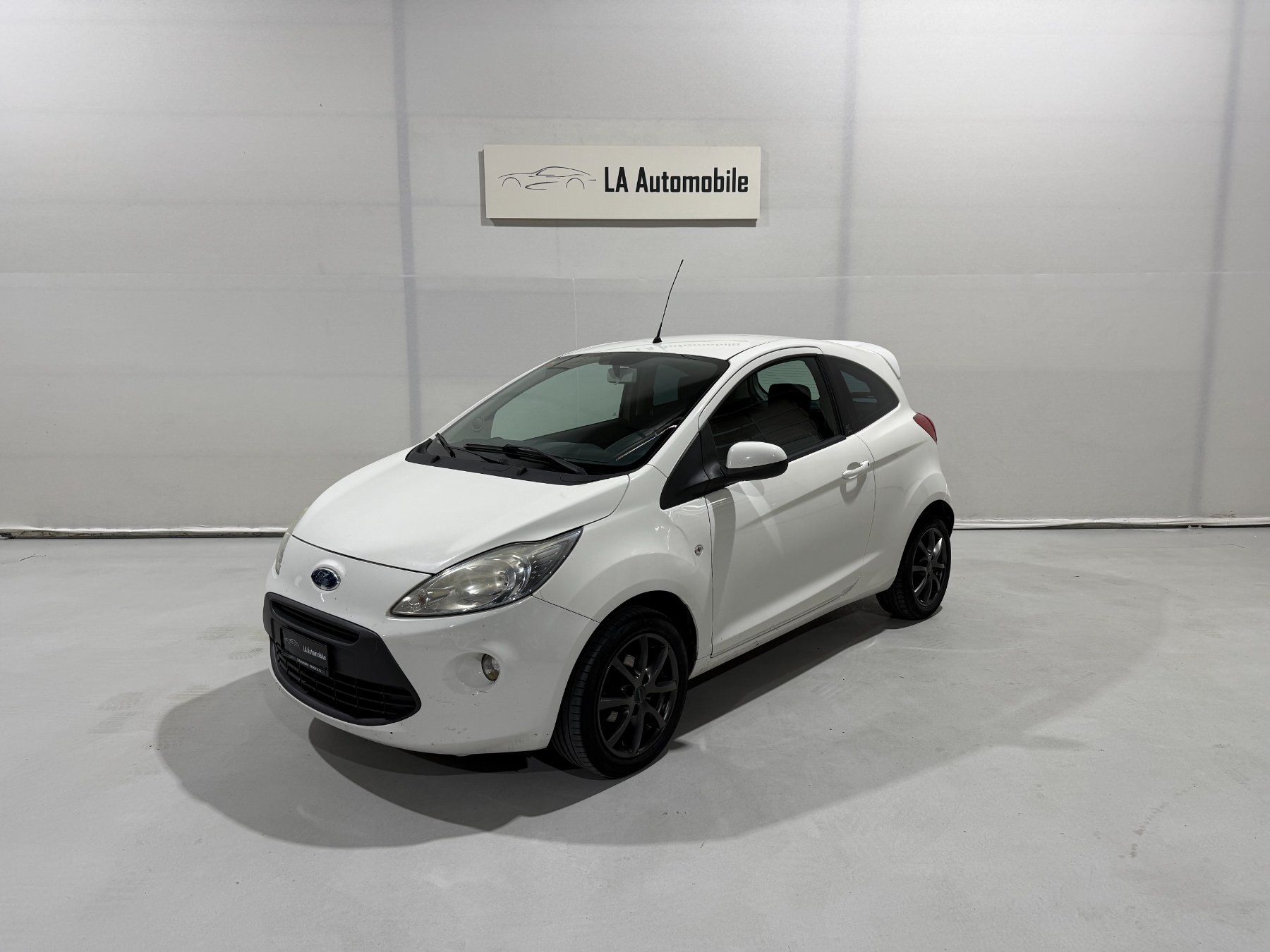 Ford Automobili: FORD KA 1.25 Titanium – Usato da Widnau venduto da clique17
