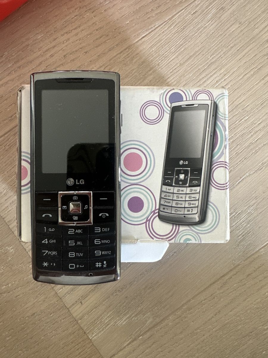 LG Handys / Smartphones: LG Handy schwarz – Gebraucht aus Fribourg von wat_2cff