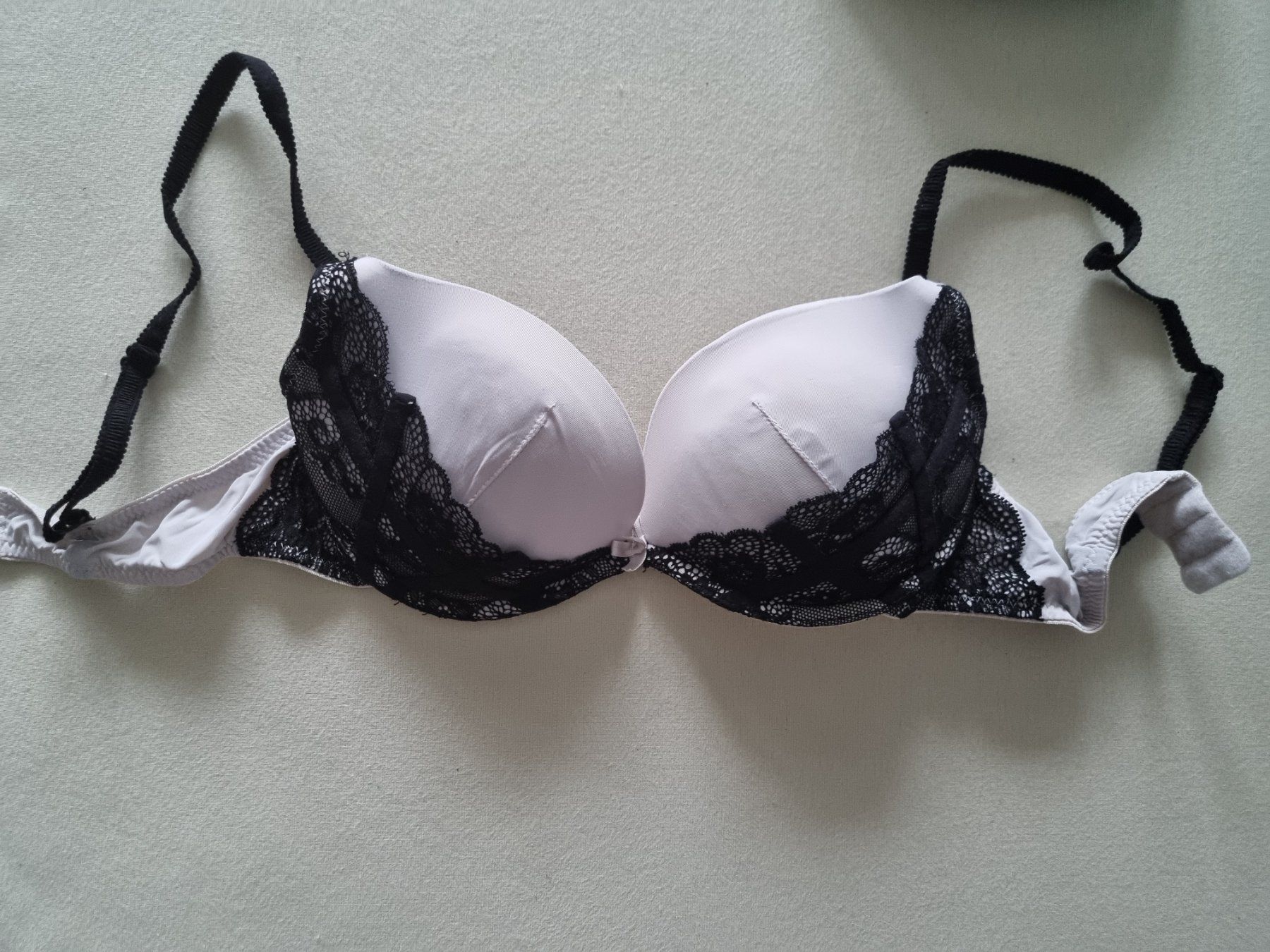 Altra biancheria intima: Zwei schöne Push-Up BH's – Usato da Gams venduto da federli29 1