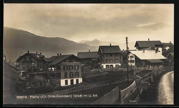 Cartoline postali: Pany /Graubünden, Ortspanorama mit Stra – Usato da Berlin venduto da bartko-reher