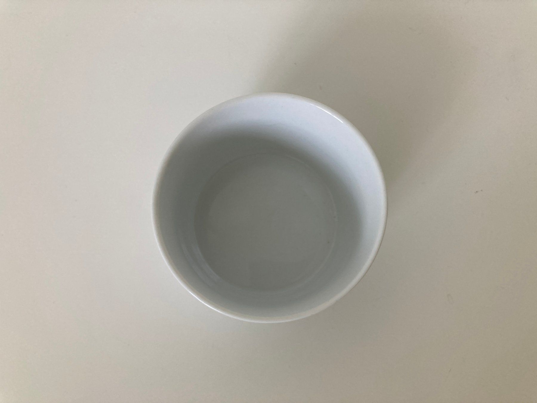 Ciotole: Bol blanc simple - Accessoire de cuisine polyvalent! – Usato da Biel/Bienne venduto da almercaa 2