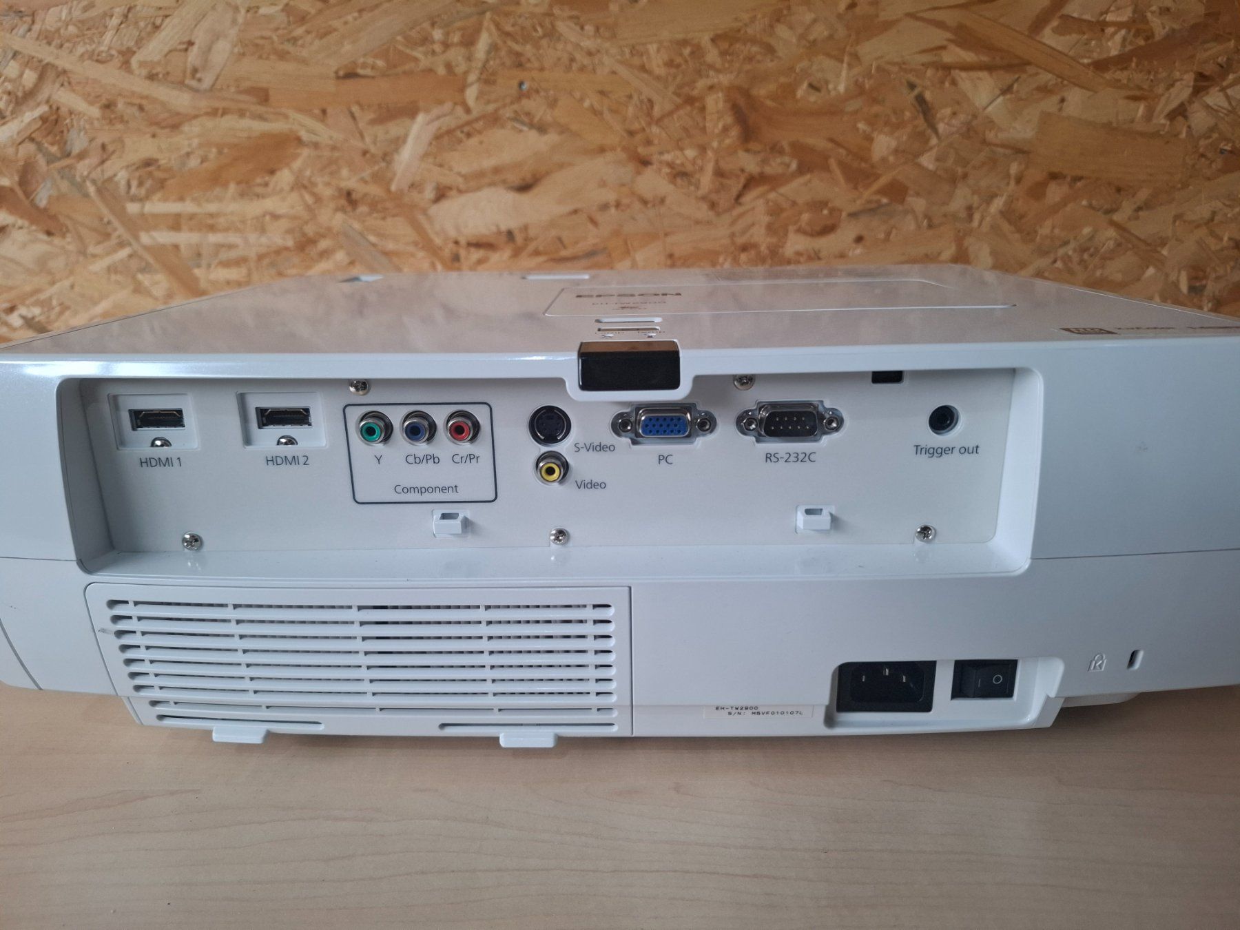 Epson Proiettori: Epson EH-TW2900 Projektor – Usato da Brügg BE venduto da POU-BELLE 3