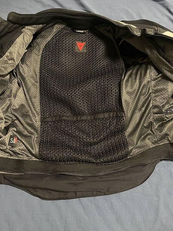 Giacche: Dainese Lederjacke  – Usato da Urdorf venduto da Rotti69 2