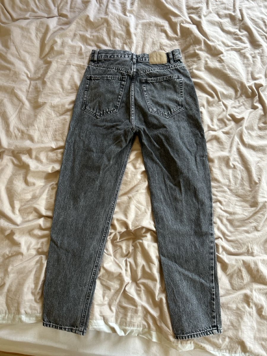 Pull&Bear Jeans: Jeans gris foncé délavé taille 34 – Nuovo (secondo la descrizione) da Travers venduto da mor_m8qm 2