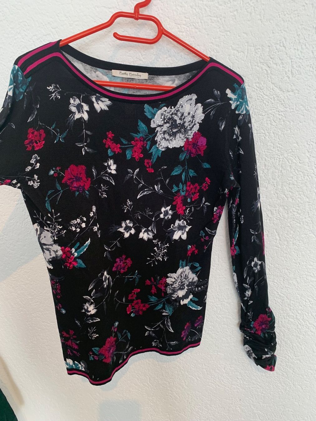 Betty Barclay Maglioni & Felpe: Betty Barclay Pullover Blumen schwarz pink Gr. 36 / S – Usato da Fislisbach venduto da KolibriSecondhand 5