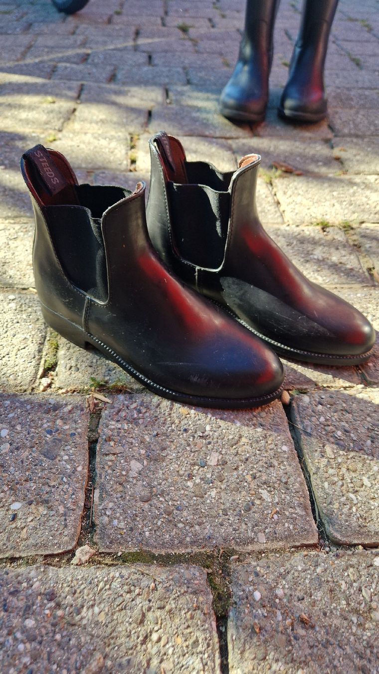 Scarpe da uomo: chaussures d'équitation  – Usato da Pomy venduto da Pike1000