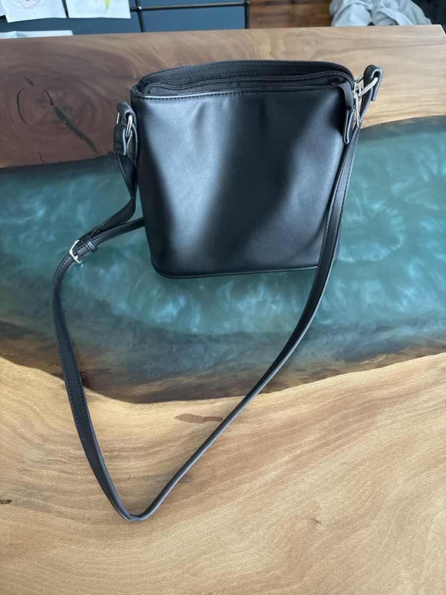 Pieces Taschen für Damen: Zalando Pieces Schultertasche – Neu (gemäss Beschreibung) aus Bern von tara_tiara 2