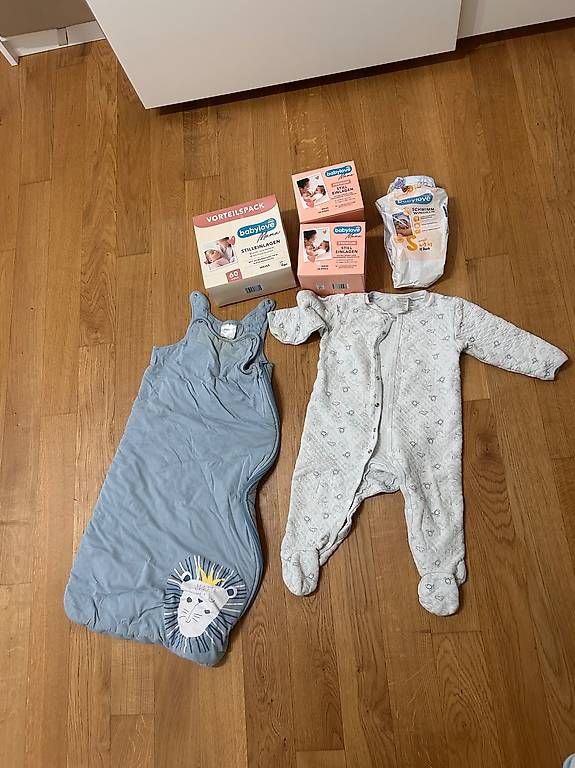 Lotti & Set di vestiti: GRATIS – Usato da Brunegg venduto da NadSt