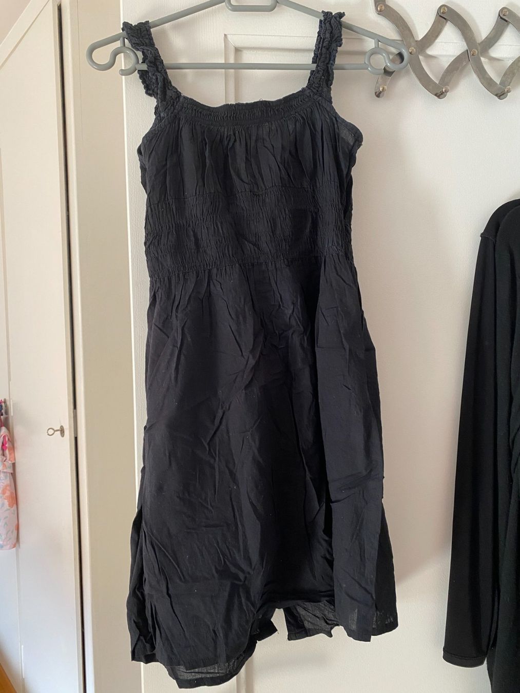 Kleider: Schwarzes Strandkleid – Gebraucht aus Bern von jbern3012 1