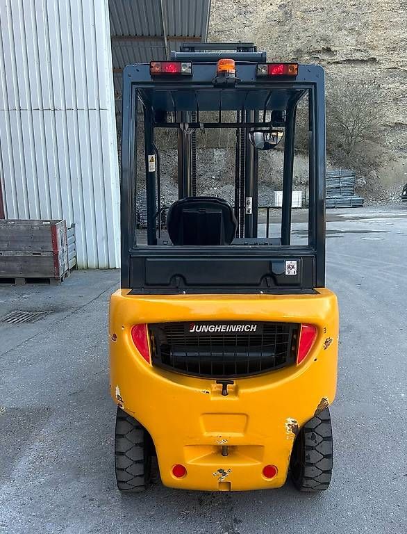Jungheinrich Carrelli elevatori e a forche: Dieselstapler Jungheinrich 430 – Usato da Menziken venduto da Tairi10 3