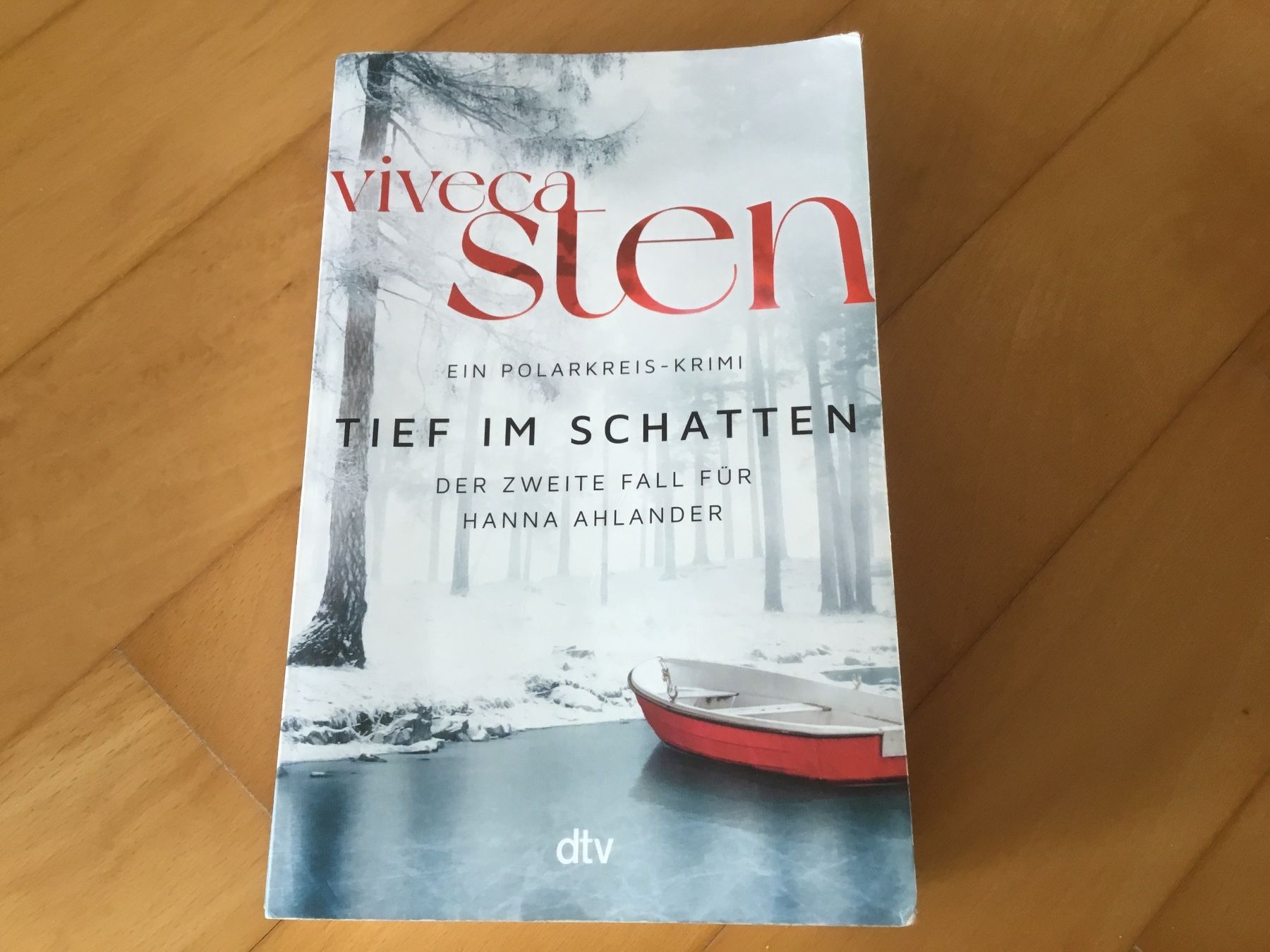 Libri: Viveca Sten - Tief im Schatten – Usato da Kerzers venduto da Georges3210