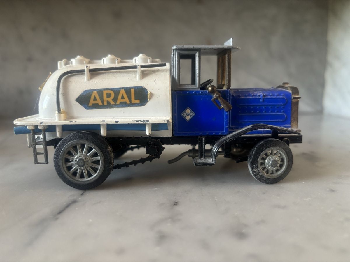 Modellini d'auto: Collection de petites voitures anciennes – Usato da Ropraz venduto da FafaCab 1