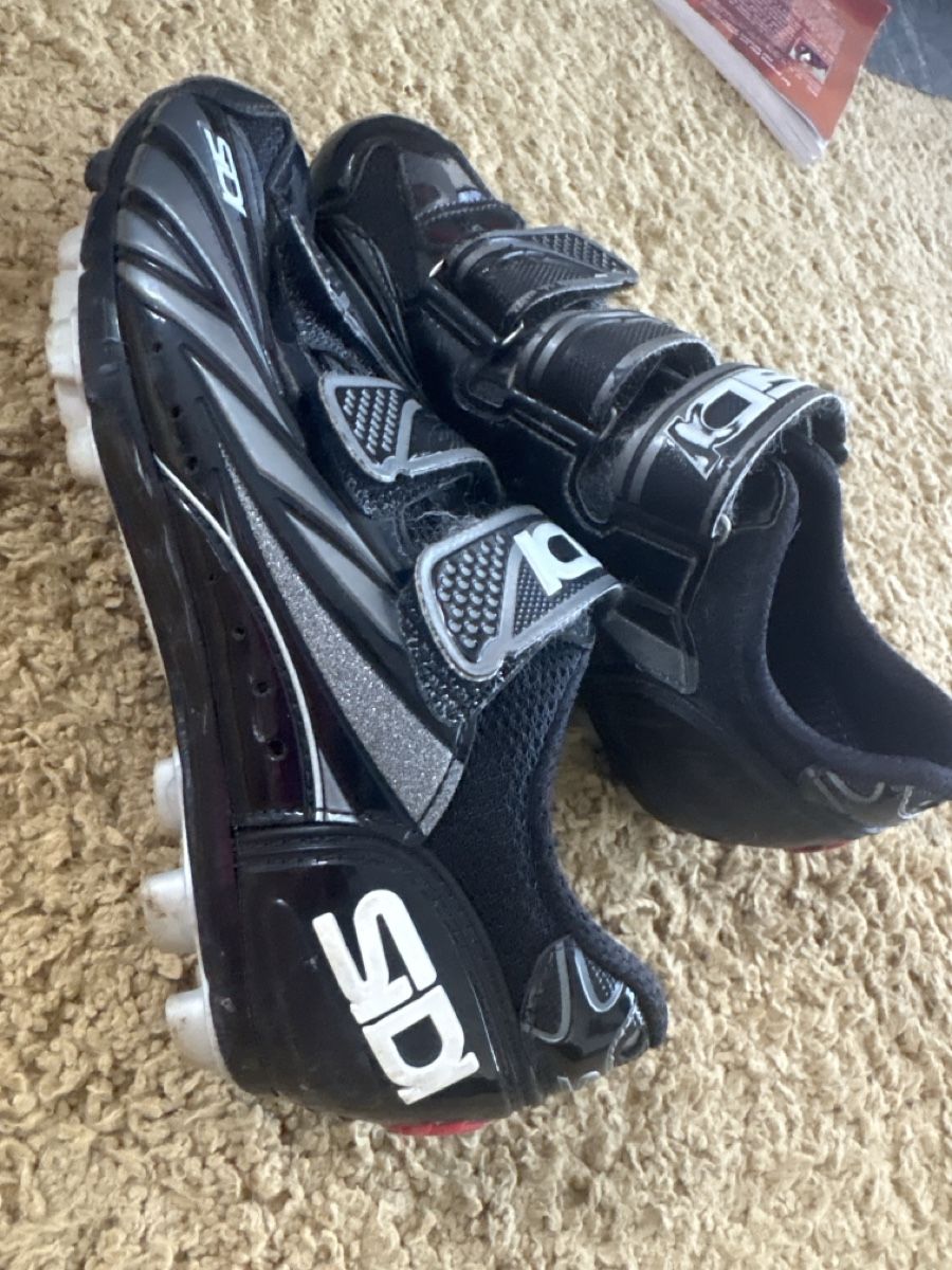 SIDI Chaussures femmes: Sidi Gr.36 – D'occasion à Lumino par Red53 1