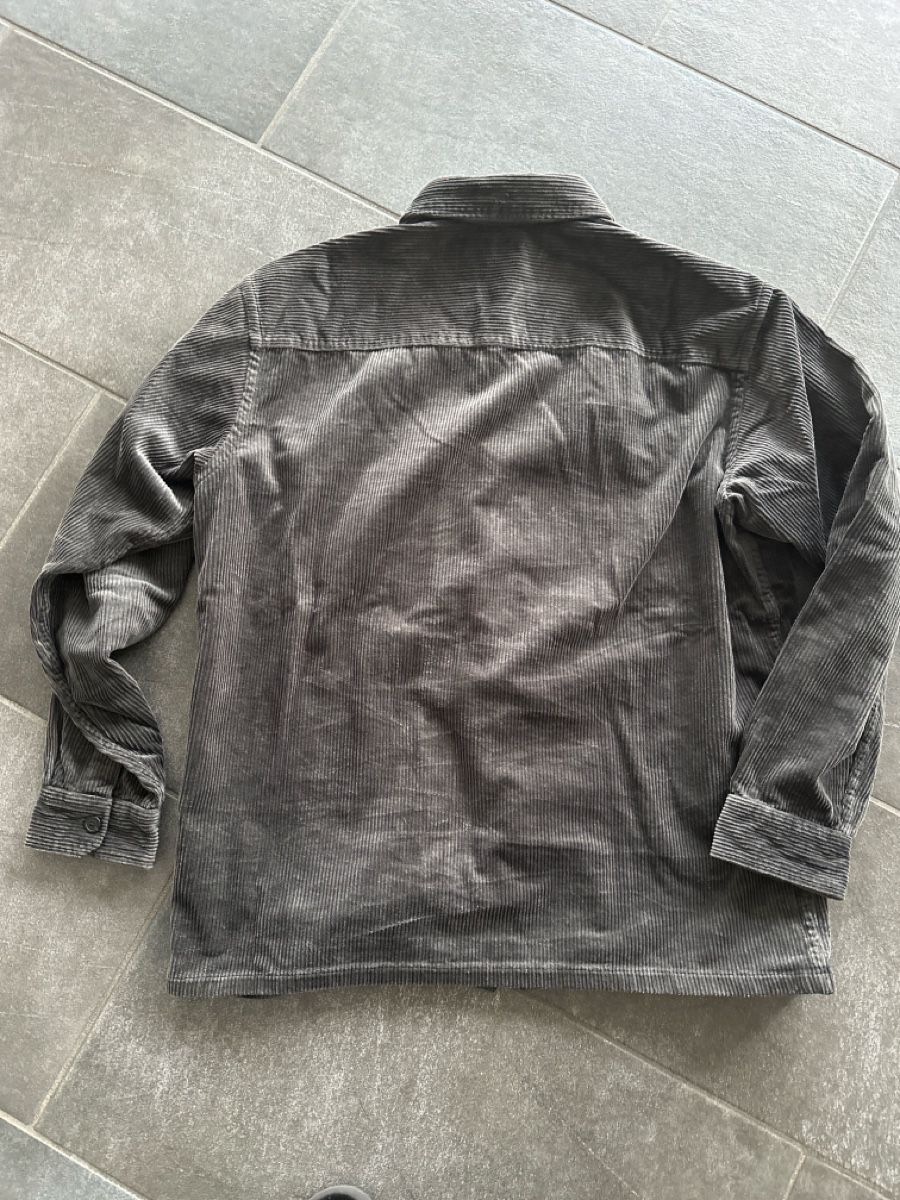 Camicie: Uniqlo Hemd Anthrazit Gr. L – Usato da Wileroltigen venduto da torro11 2