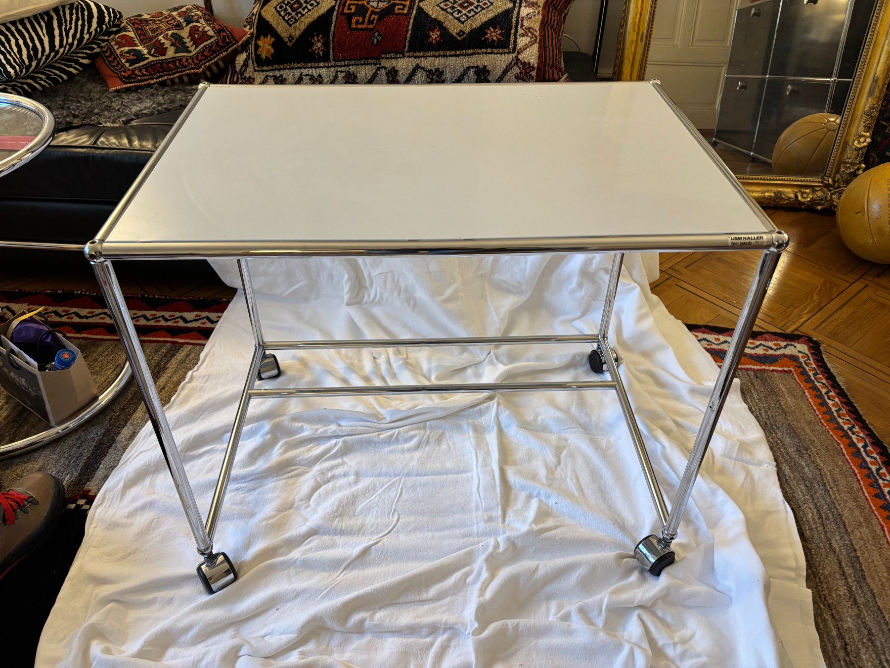 USM Tables: USM Haller Tisch – D'occasion à Bern par Himmelsherold