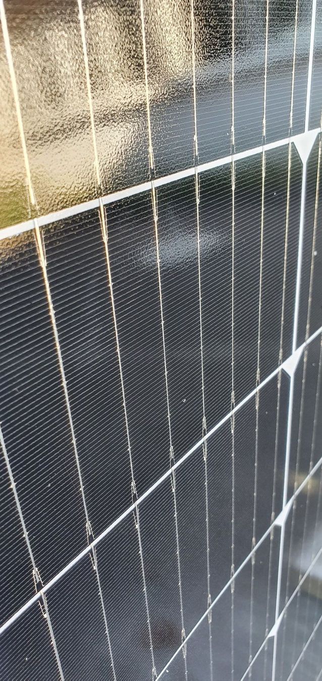 Dispositivi a energia solare: 2x 100W Solarmodul Monokristallin NEU – Nuovo (secondo la descrizione) da Schaffhausen venduto da Secretfly 1