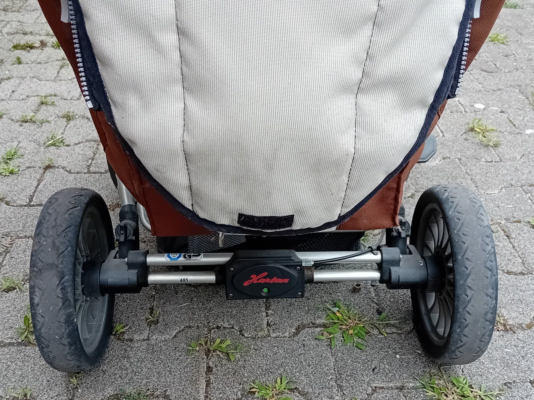 oktoberfest kinderwagen Oktoberfest™ Pin Bierwagen – Bavaroi Onlineshop