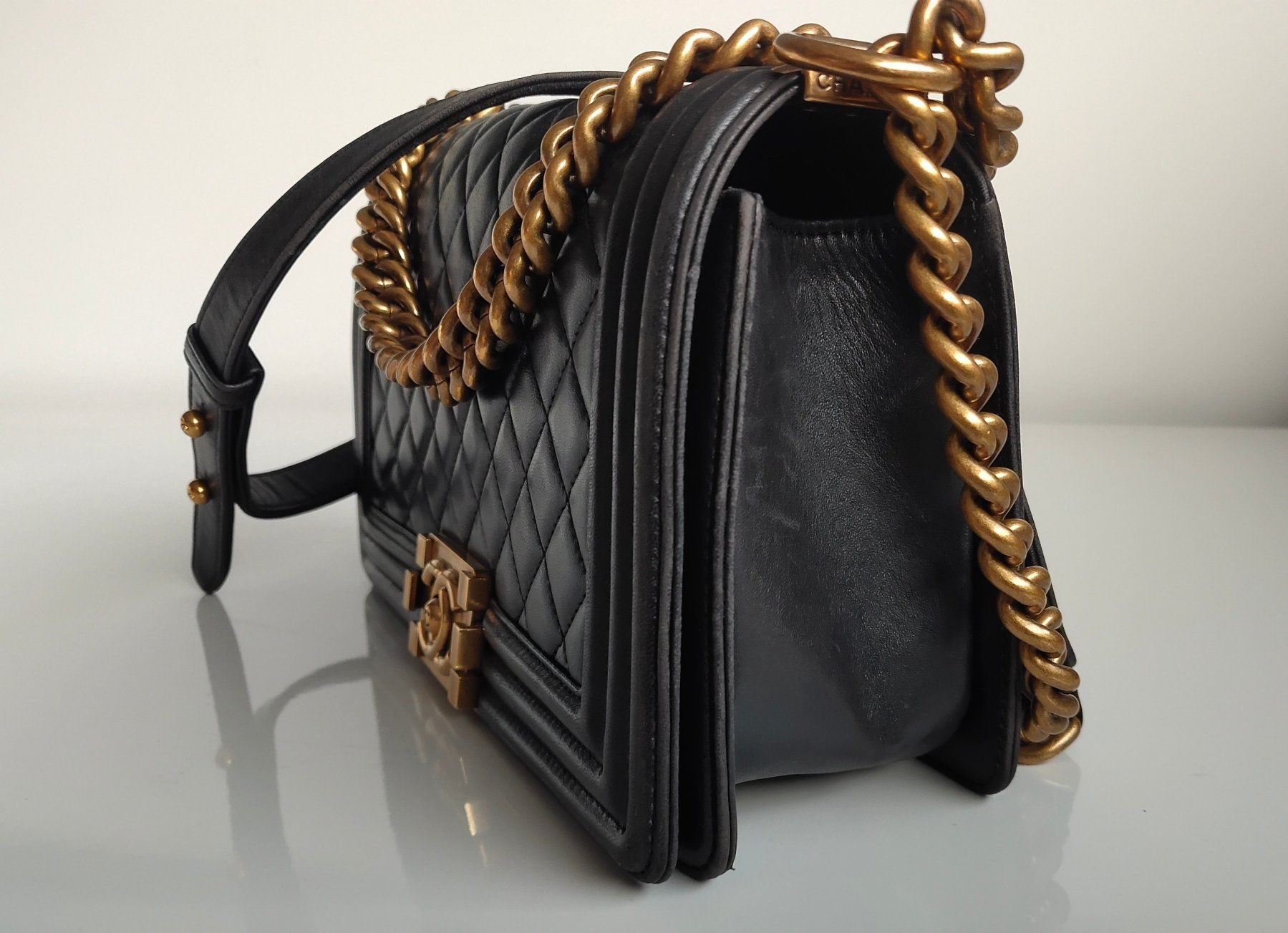 Chanel Borse: Chanel boy bag old medium – Usato da Meilen venduto da Aphrodite87 1