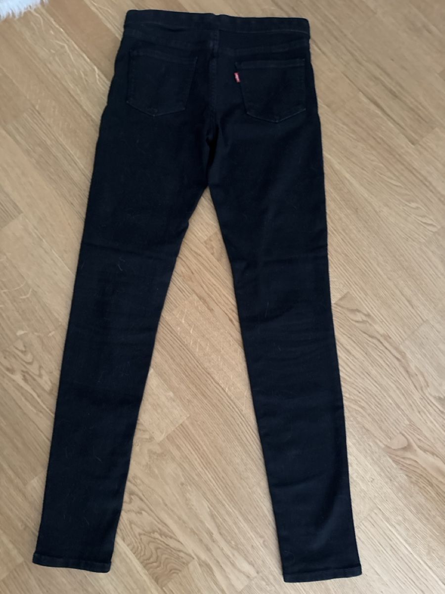 Levi's Pantalons: Levi's Pull-on Jegging schwarz 164 cm – Neuf (Voir description) à Zürich par szityu 3