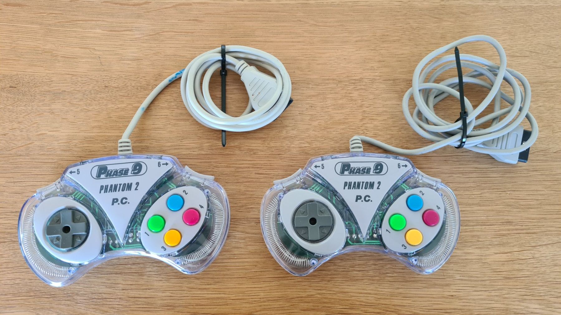 Controller: Vintage 2x Phase 9 Phantom 2 PC Game Controller 90er – Usato da Winterthur venduto da stufaphi