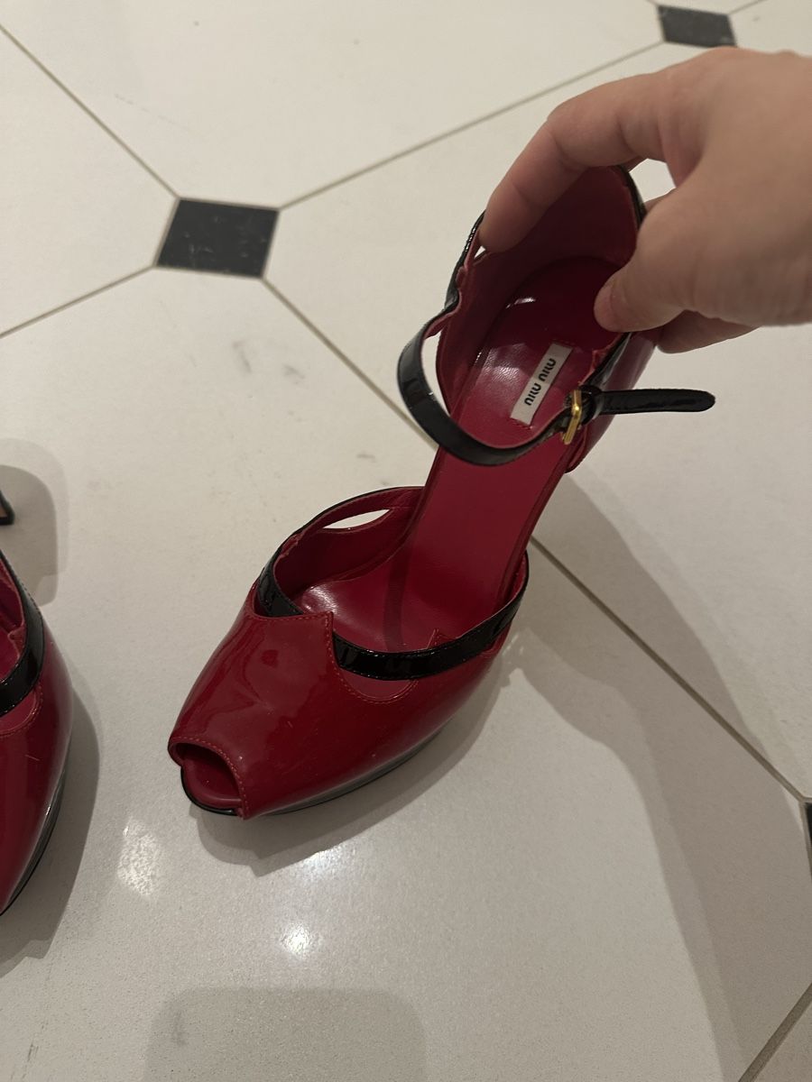 Miu Miu Scarpe da donna: MiuMiu Pumps 👠 – Nuovo (secondo la descrizione) da Hondrich venduto da meetyou 1