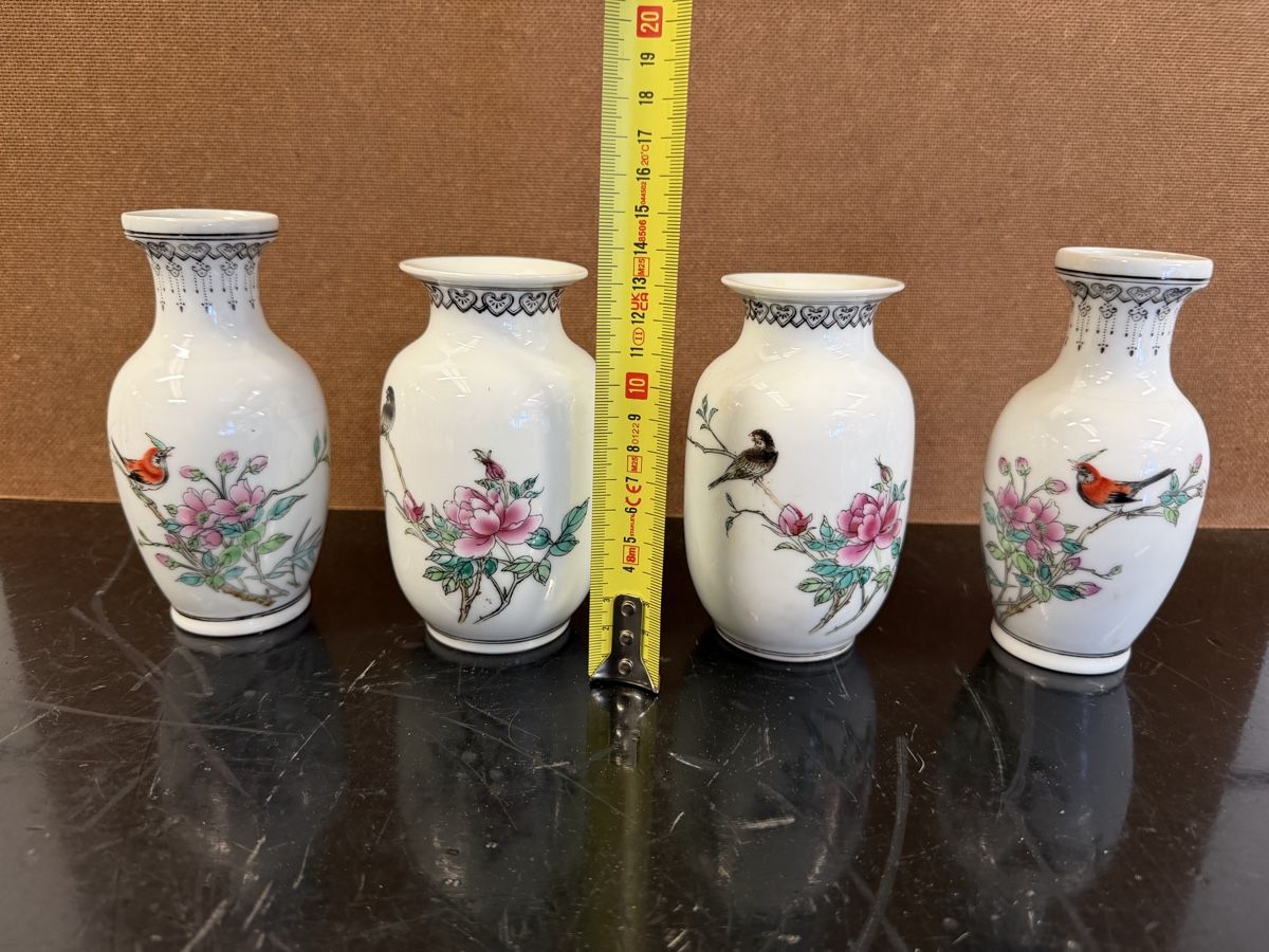 Vasi & Recipienti: Lot de 4 petits vases chinois,  vintage – Nuovo (secondo la descrizione) da montreux venduto da Always-Good 6