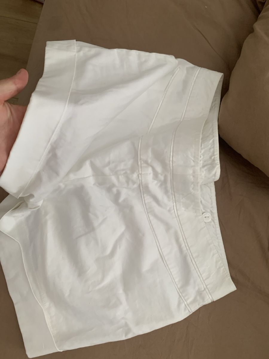 Pantaloni: Blumarine Shorts  – Nuovo (secondo la descrizione) da Zell LU venduto da Cipollone7 2