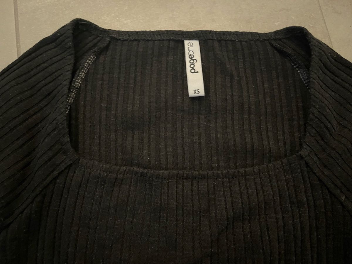 Pullover & Sweatshirts: Langarmshirt gerippt mit U-Boot-Ausschnitt XS neu – Neu (gemäss Beschreibung) aus Birrwil von vanyboo 2