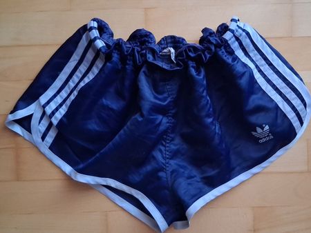 ADIDAS Vintage Nylon Sprinter Shorts D6