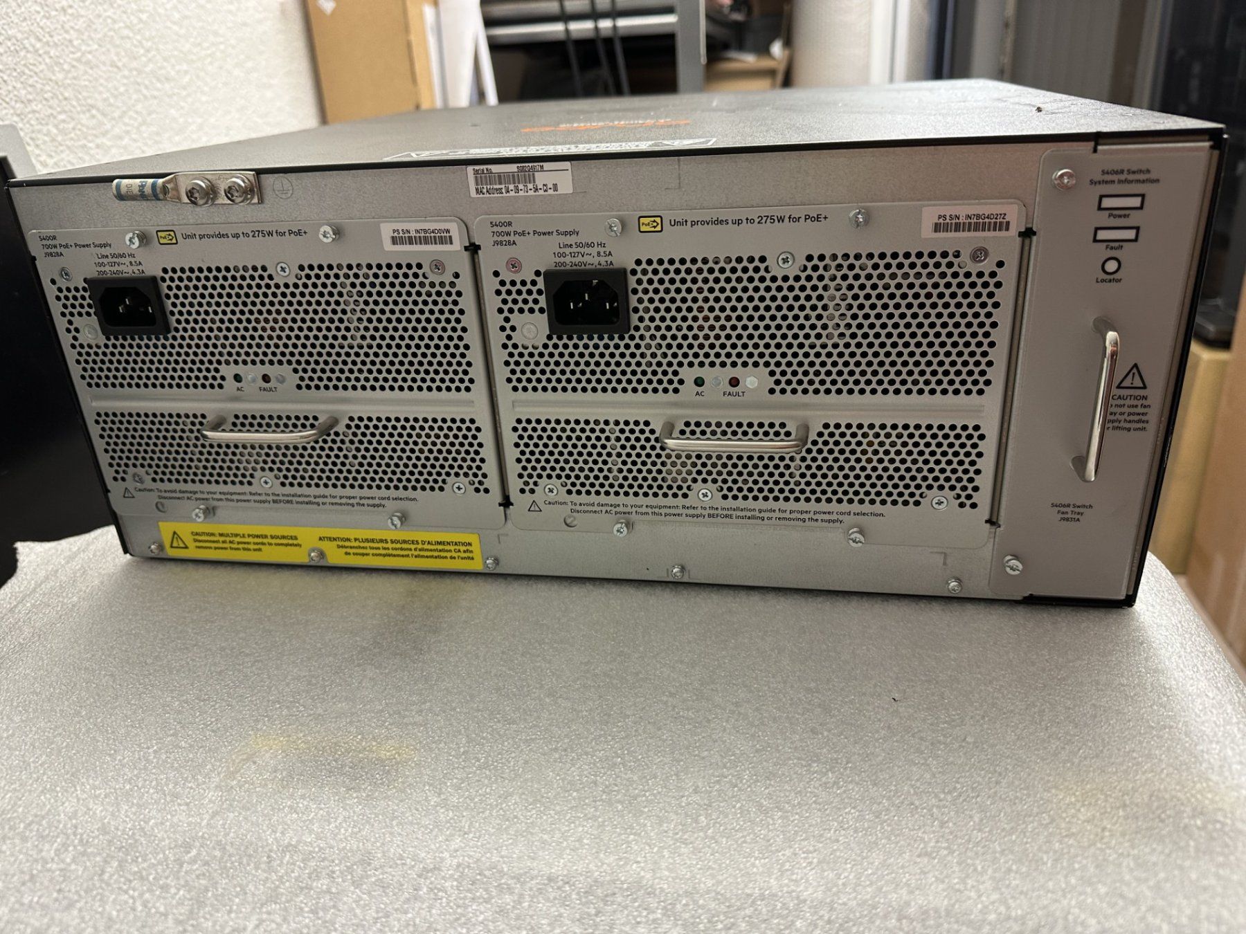 Hub & Switch: HPE Aruba Networking 5406R zl2 Switch - J9850A – Usato da Münsingen venduto da Hanibal26 5