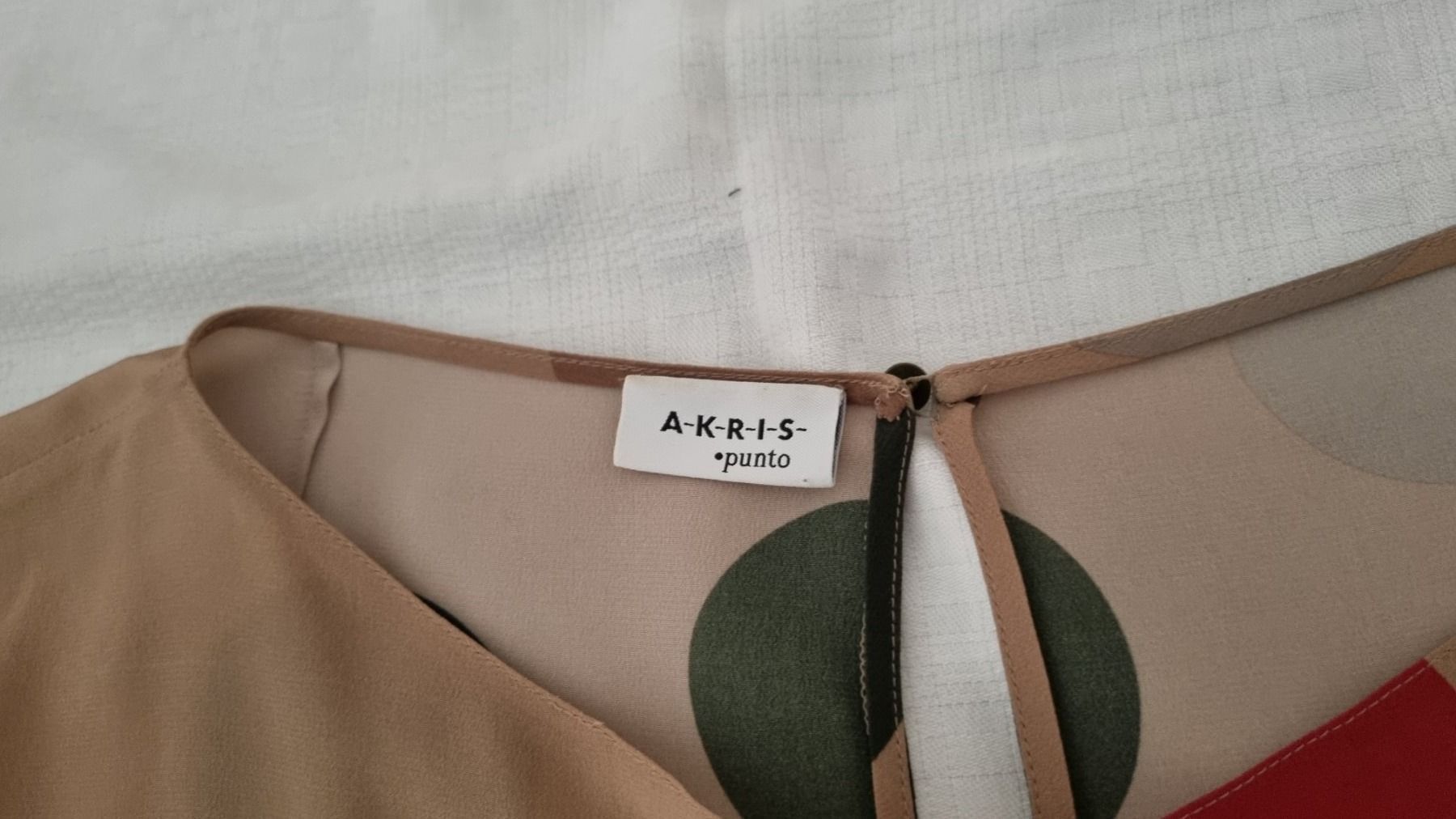 Akris Blusen: Exklusive Akris Punto Seiden Bluse Gr. 38 – Neu (gemäss Beschreibung) aus Schneisingen von backstore24 8
