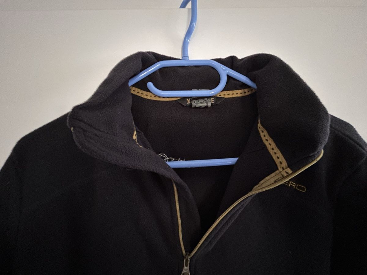 Maglioni & Felpe: Schwarze belowzero Fleece Jacke, schwarz – Nuovo (secondo la descrizione) da Leuzigen venduto da nora999 1