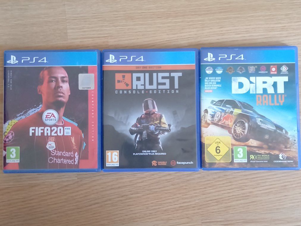 Sony Konsolen: Playstation 4 (+3 Spiele) – Gebraucht aus Winterthur von Robinl96 2